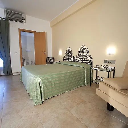 Hotel Degli Aranci Vieste