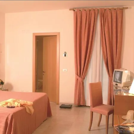 Degli Aranci Hotel 4*