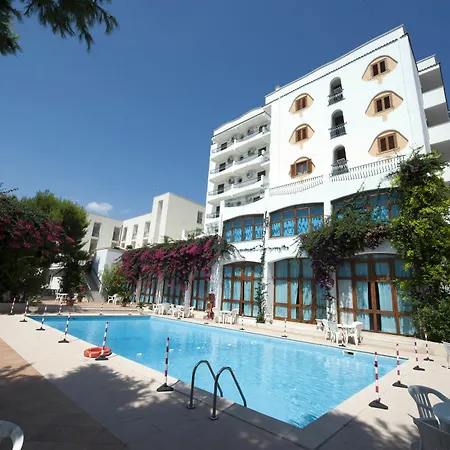 Degli Aranci Hotel 4*