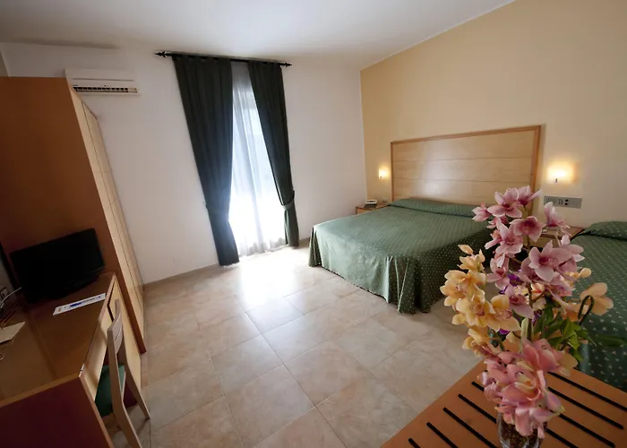 Degli Aranci 4* فيستَ